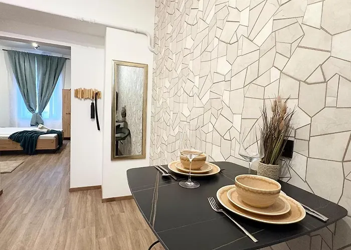 Easy Access Dohany Street For 4 By Nw Apartament *